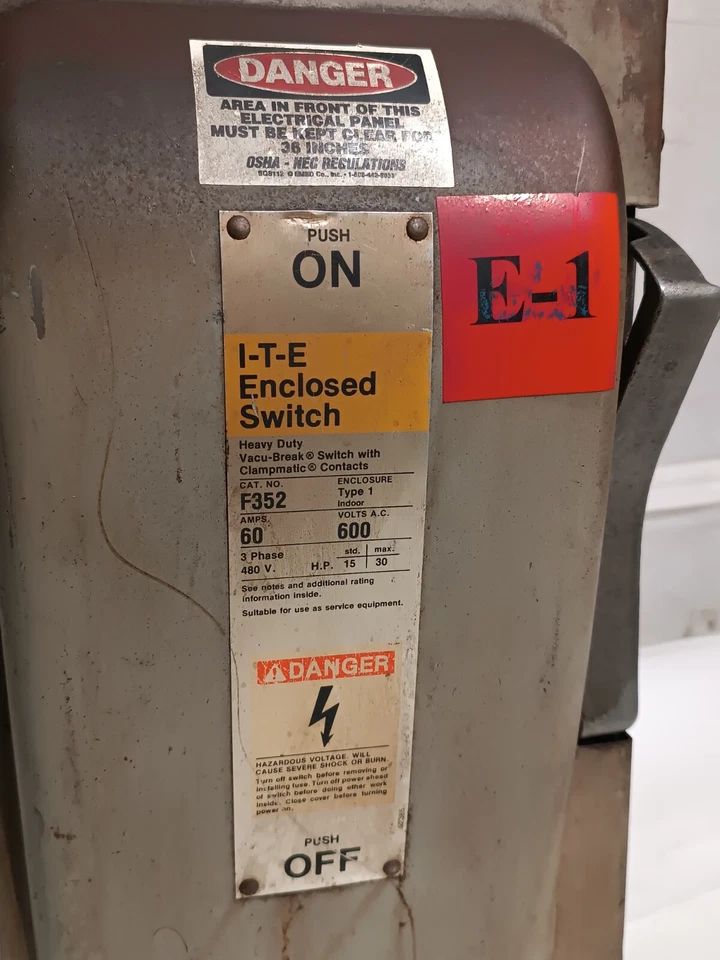 Interruptor cerrado ITE F352 con rotura de vacío de alta resistencia 60 A, 600 V CA, 3 fases, tipo 1 Foto 4 de 4