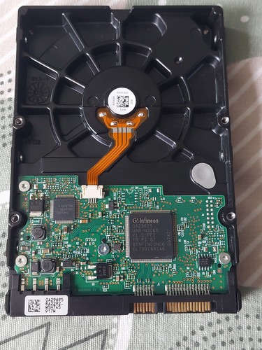 Hitachi Deskstar HDS721616PLA380 Internal SATA II Hard Drive 160GB 3,5” 7200RPM. - Picture 6 of 24