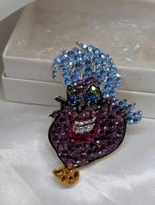 Disney Jeweled Pavé Rhinestone The Little Mermaid URSULA Brooch Pin 2002