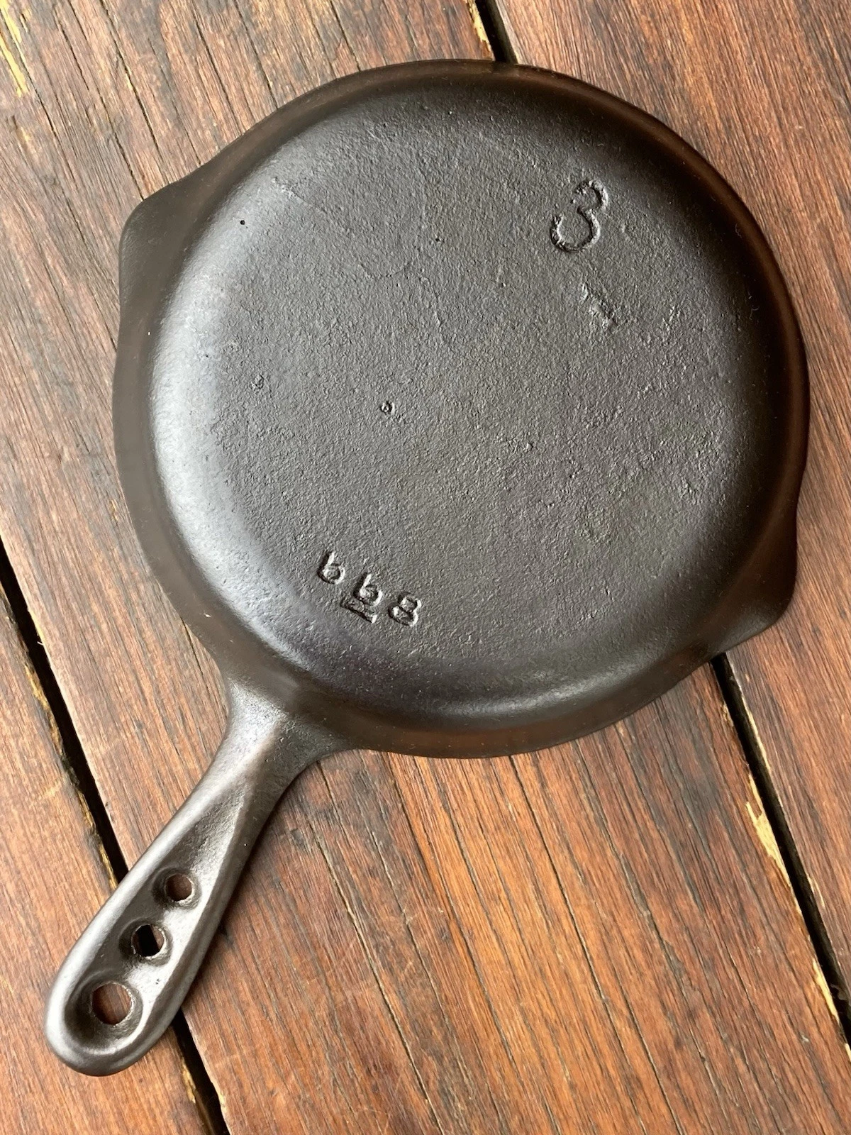 Griswold Cast Iron #3 BBQ Skillet w/ 3 Hole Handle
