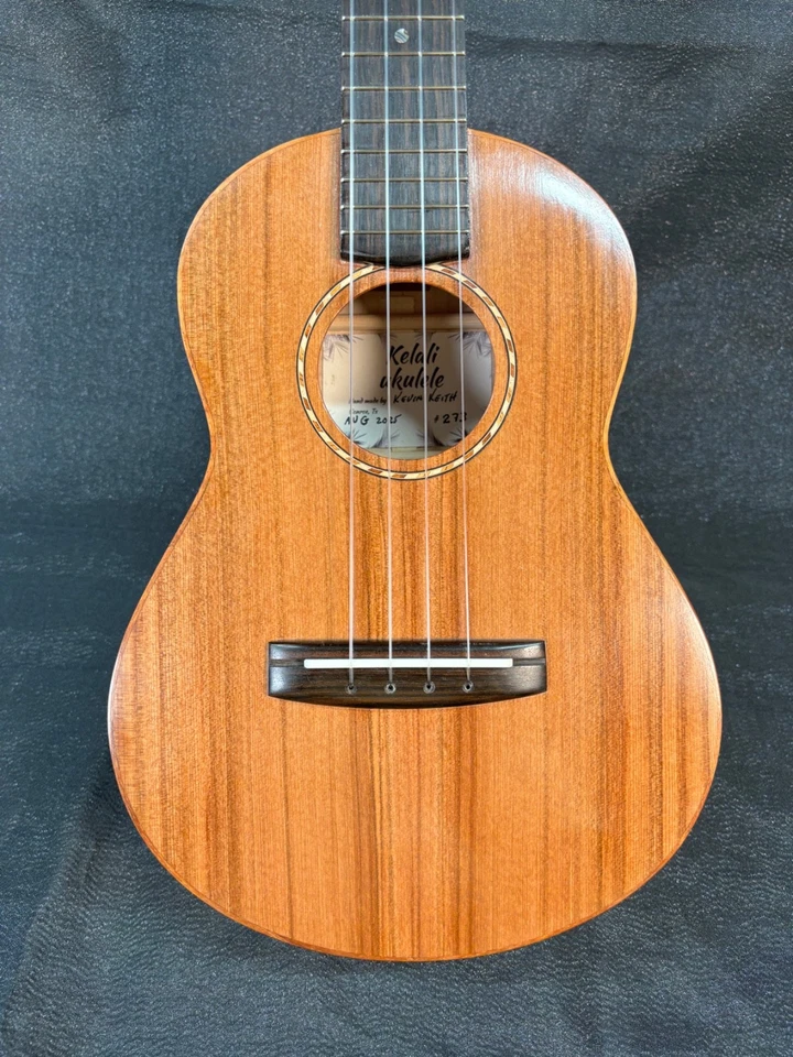 Redwood and Maple Tenor ukulele, includes case and free shipping - Image 4 of 4