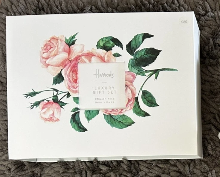 Harrods Luxury Gift Set - new in gift box-special offer for Christmas