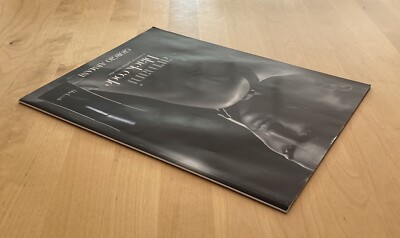 VOGUE Paris, Mai / 2005 (French Edition, May 2005), no. 857