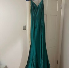 Alyce Paris Satin Emerald Green V-Neck Sleeveless Prom Dress