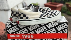 vans slip on with laces