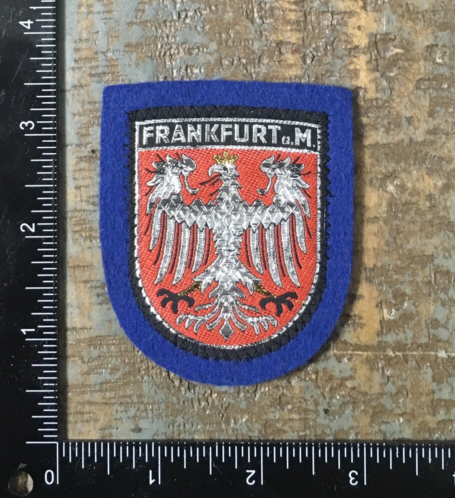 Vintage FRANKFURT AM MEIN Germany Coat Of Arms Crest Travel Souvenir Woven Patch
