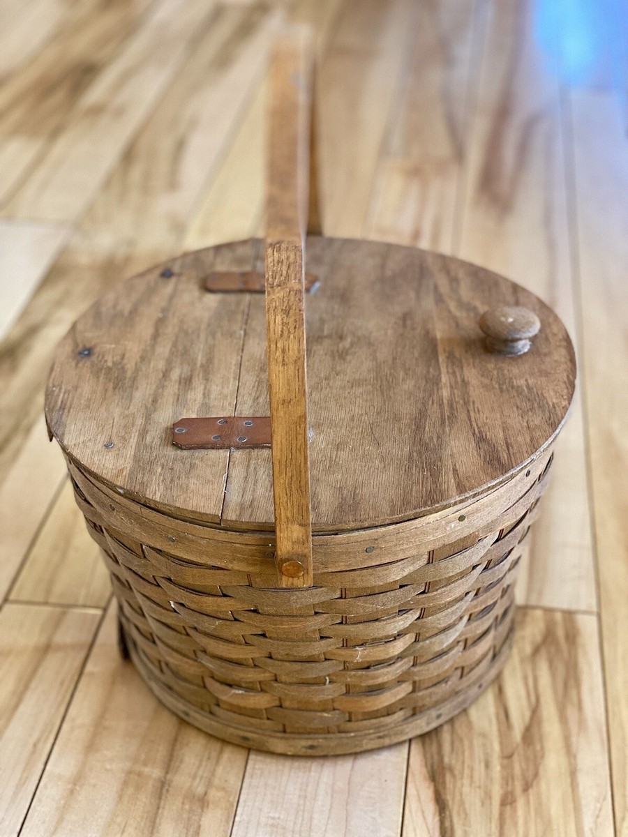 1986 Longaberger Handwoven Round Sewing Basket Swing Handle Hinged