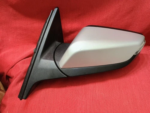 2016-2019 CHEVROLET MALIBU LEFT DRIVER SIDE POWER MIRROR SILVER TURN SIGNAL 5PIN
