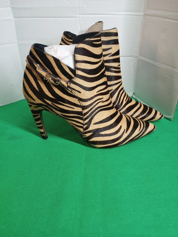 Sam Edelman Fiora Animal Print Tobillo Cebra Rayas Botas Botín Talla 7M Foto 3 de 4