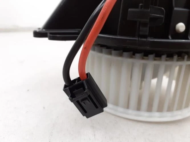 Ventilador de calefacción SEAT IBIZA 5 2Q1820021 - Imagen 3 de 4