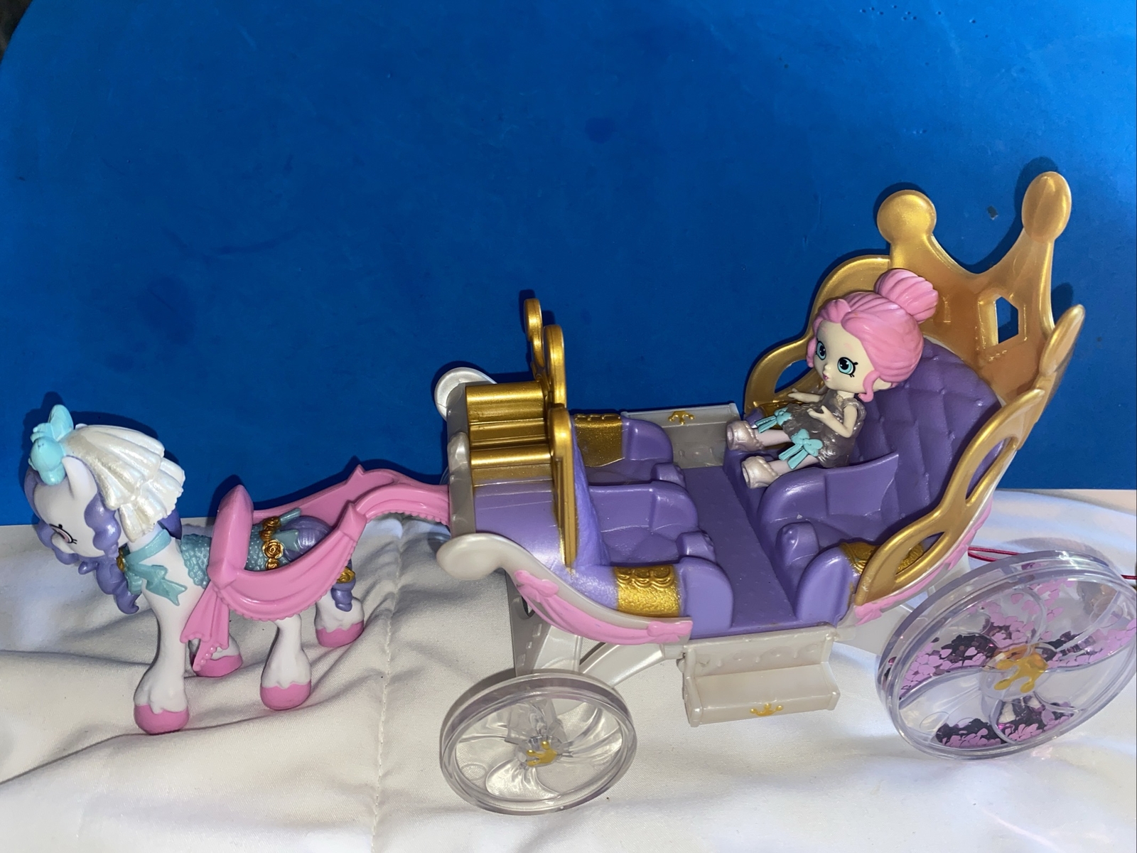 Shopkins wedding carriage, horse, and bride