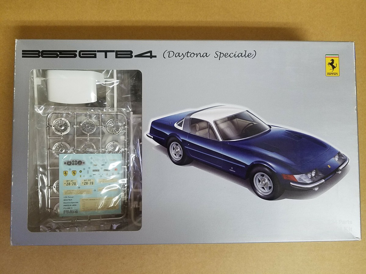 FUJIMI Ferrari 365 GTB4 Daytona Speciale 1/24 Enthusiast Model Kit 