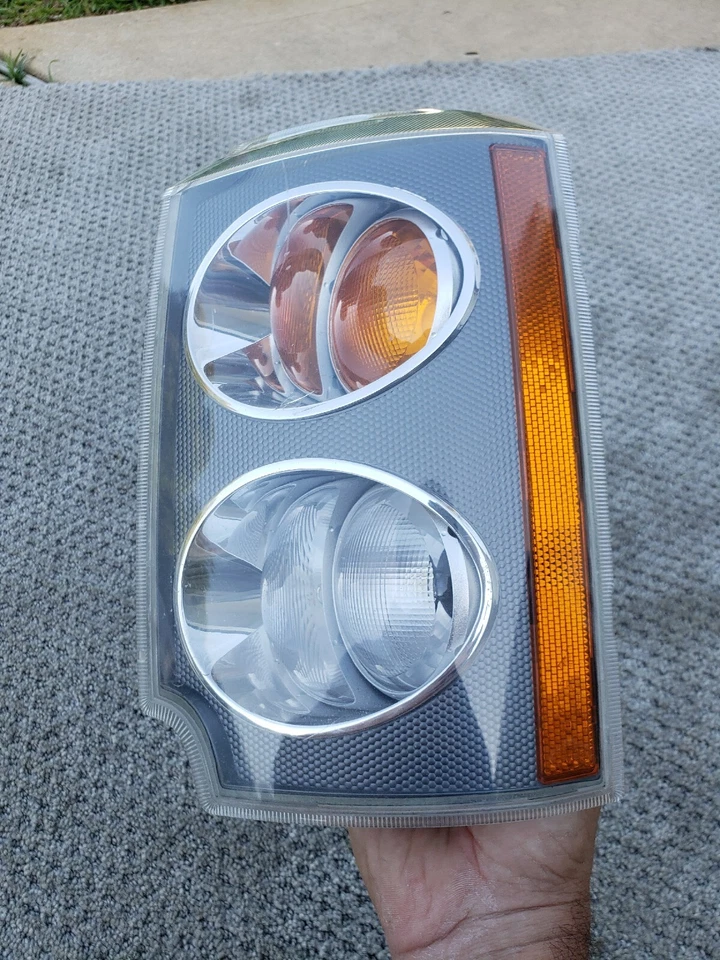 03-05 Land Range Rover Front Left Turn Signal Corner Light Lamp OEM 2003-2005  - Image 2 of 4