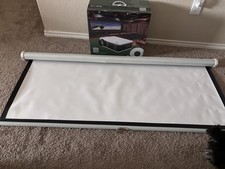 Pull-Down Projection Screen Wall/Ceiling MT White w/ Black Border w/ Projector