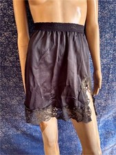 VTG Sears - THE IMPROVE DOESNT SLIP - HALF SLIP LACE TRIM SZ S