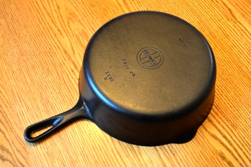 GRISWOLD #8  DEEP SKILLET / CHICKEN FRYER SMALL LOGO ERIE P.A. "SUPER NICE"