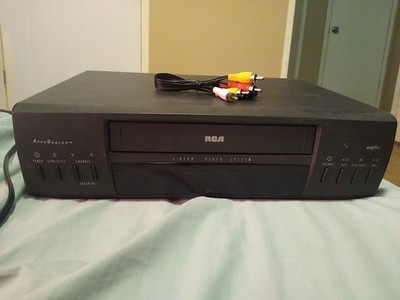 RCA VR525 VCR with av cables Tested Works; NO REMOTE 