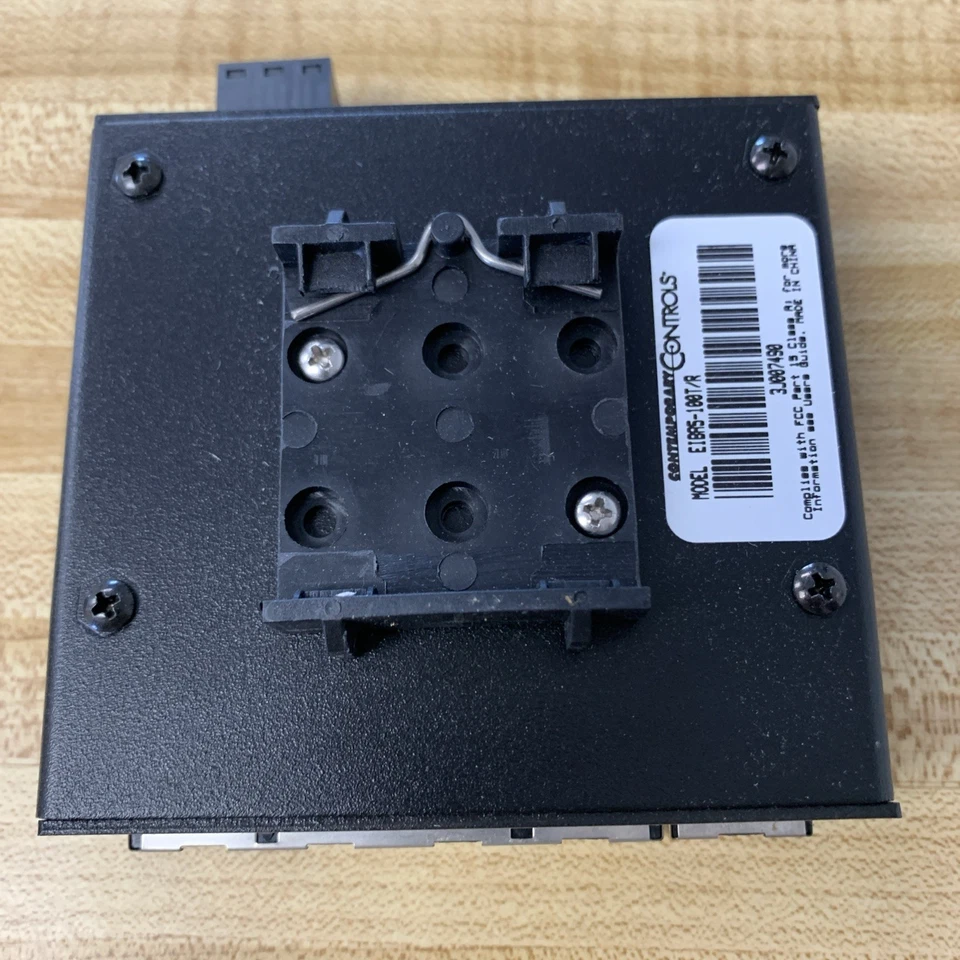 Contemporary Controls EIBAS-100T/R BASS 10/100 DIN Rail Ethernet Switch Nuevo Foto 3 de 4