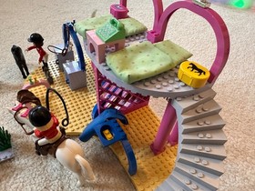 Vintage Lego Belville set 5880 - Prize Pony Stables; Complete w manual; NO BOX