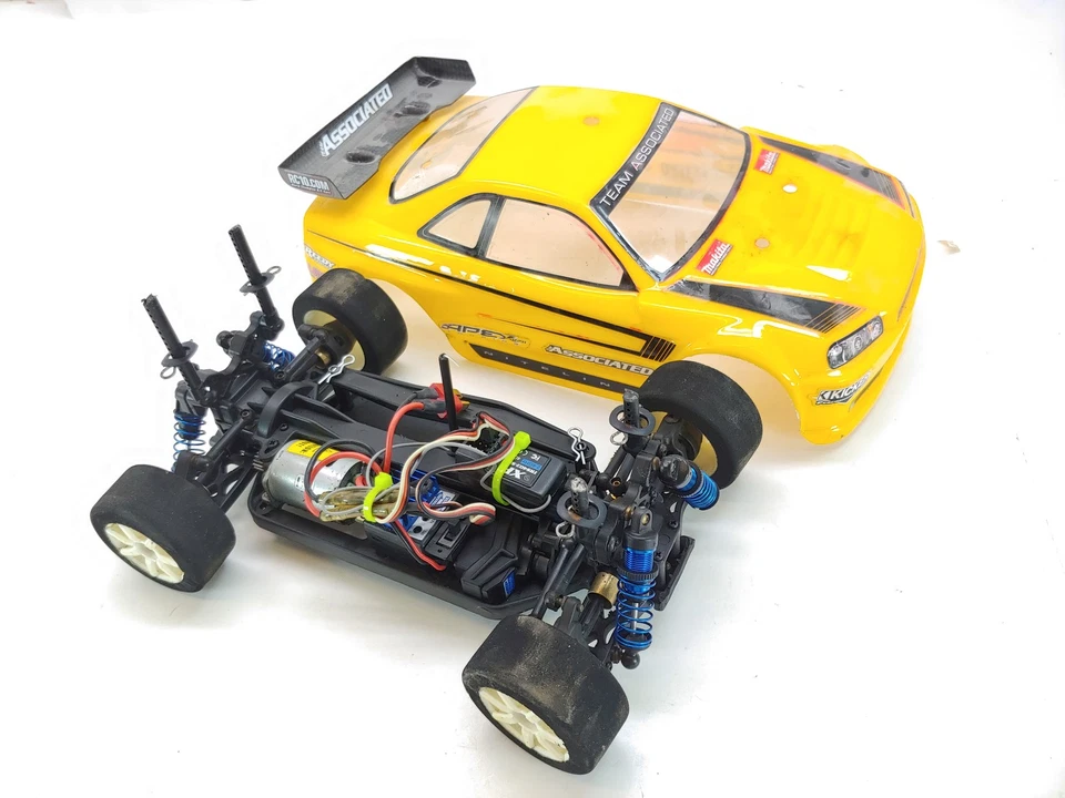 Rare Team Associated Apex Mini Rally Car 1/18 Scale 2.4GHz 4x4 RTR Used - Image 4 of 4