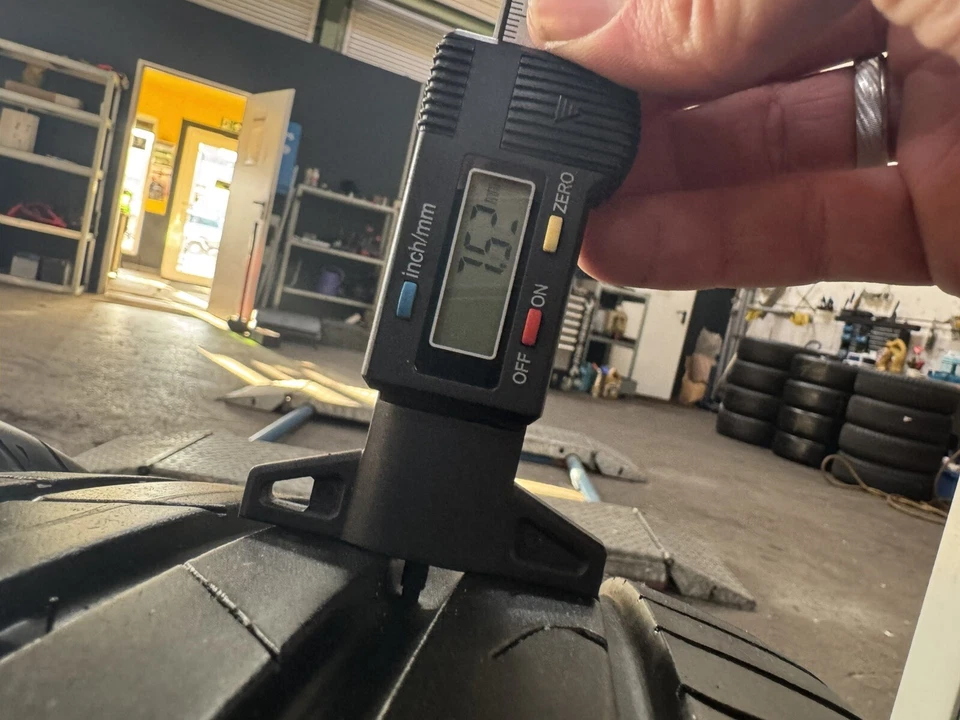 2x GT Radial FE2 SUV 215/55 R18 99V XL DOT 5021 7 - 7,5 mm - Bild 2 von 4