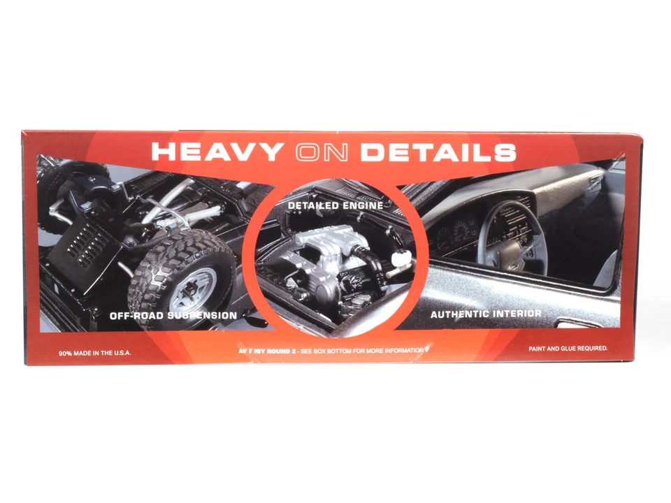 AMT 1992 Toyota 4X4 Pickup Truck 1:20 Scale Plastic Model Car Kit 1425 - Image 2 of 4