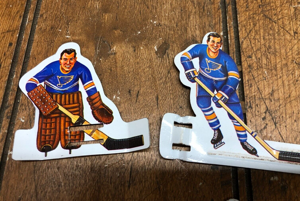 Vintage Eagle Toys Table Top Hockey Game Parts Only23 Tin Players w/4