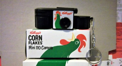 Rare Vintage 1990 Kellogg's Corn Flakes Mini 110 Camera Key Chain cereal premium