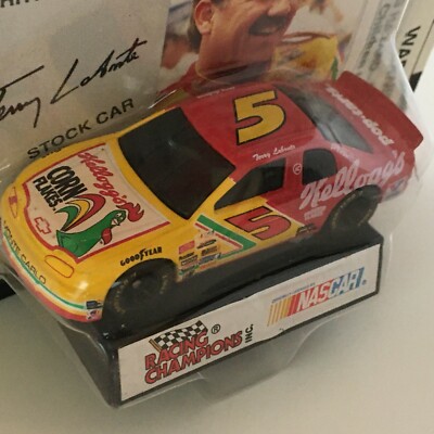Racing Champions Terry Labonte #5 Nascar Stock Car Toy 1995 Kelloggs Corn Flakes