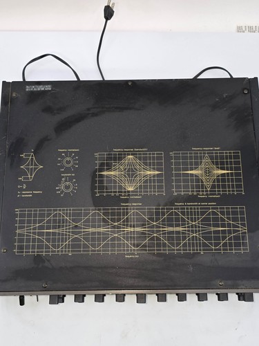 TECHNICS BY PANASONIC, STEREO UNIVERSAL FREQUENCY EQUALIZER, SH-9010, POWERS ON - Picture 8 of 24