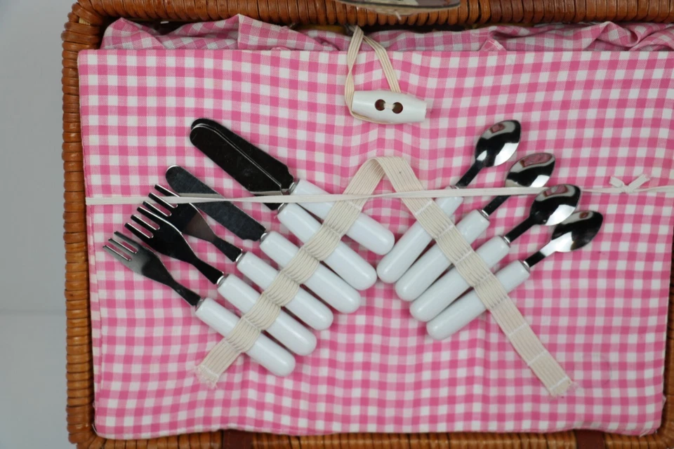 Juego de té vintage Barbie Mattel Schylling porcelana para niños + cesta de picnic de mimbre Foto 3 de 4