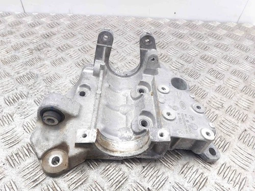 RANGE ROVER EVOQUE L551 DRIVESHAFT BRACKET MOUNT K8D2-4H473-AC 2022