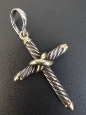 Ciondolo croce cavo David Yurman in argento sterling e oro 14 carati - originale 1,5" x 1,25"