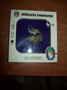 Minnesota Vikings Universal Wireless Charging Pad - All Smartphones NFL team LN