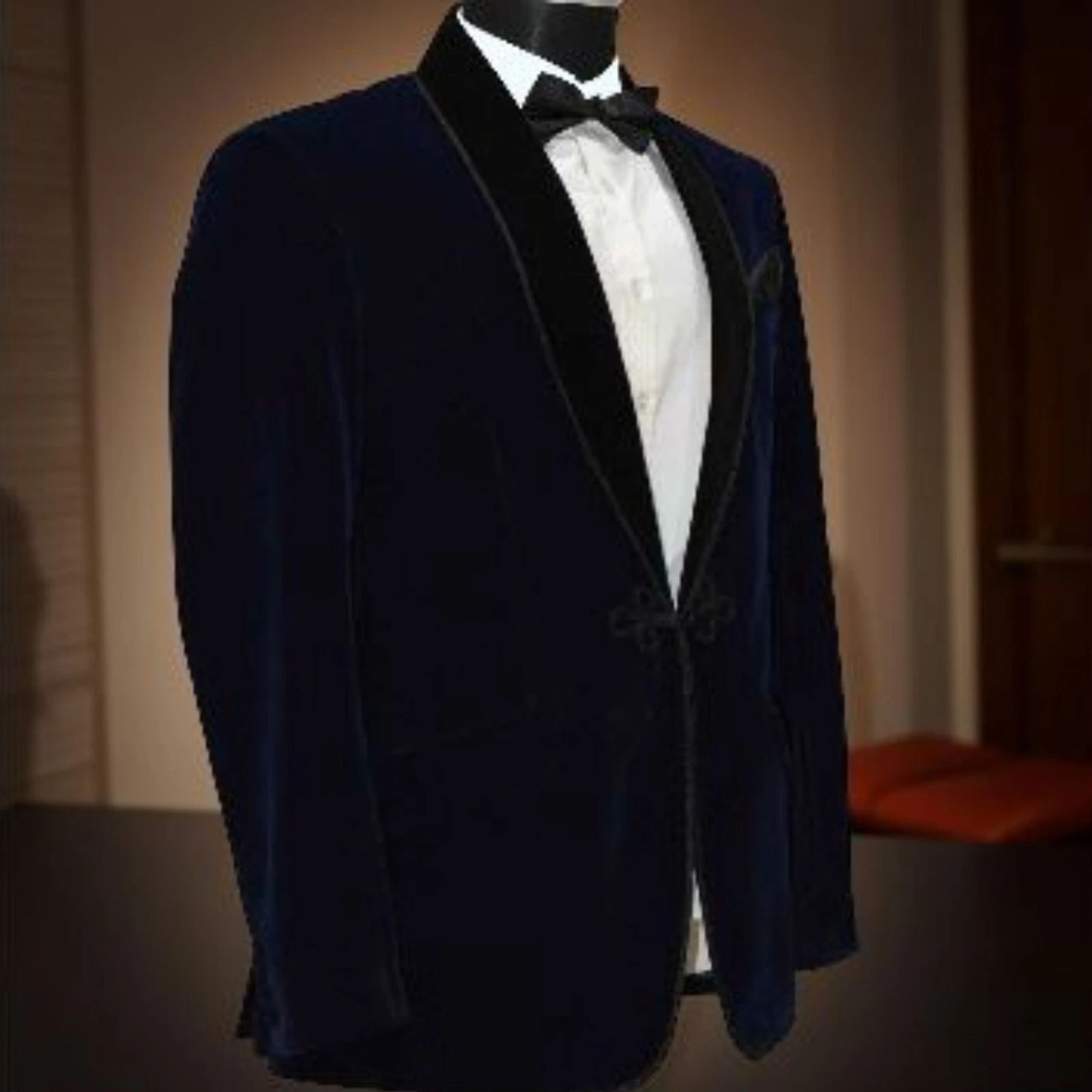 Men's Navy Blue Smoking Jackets Blue Velvet Lapel Designer Wedding Blazer Coat