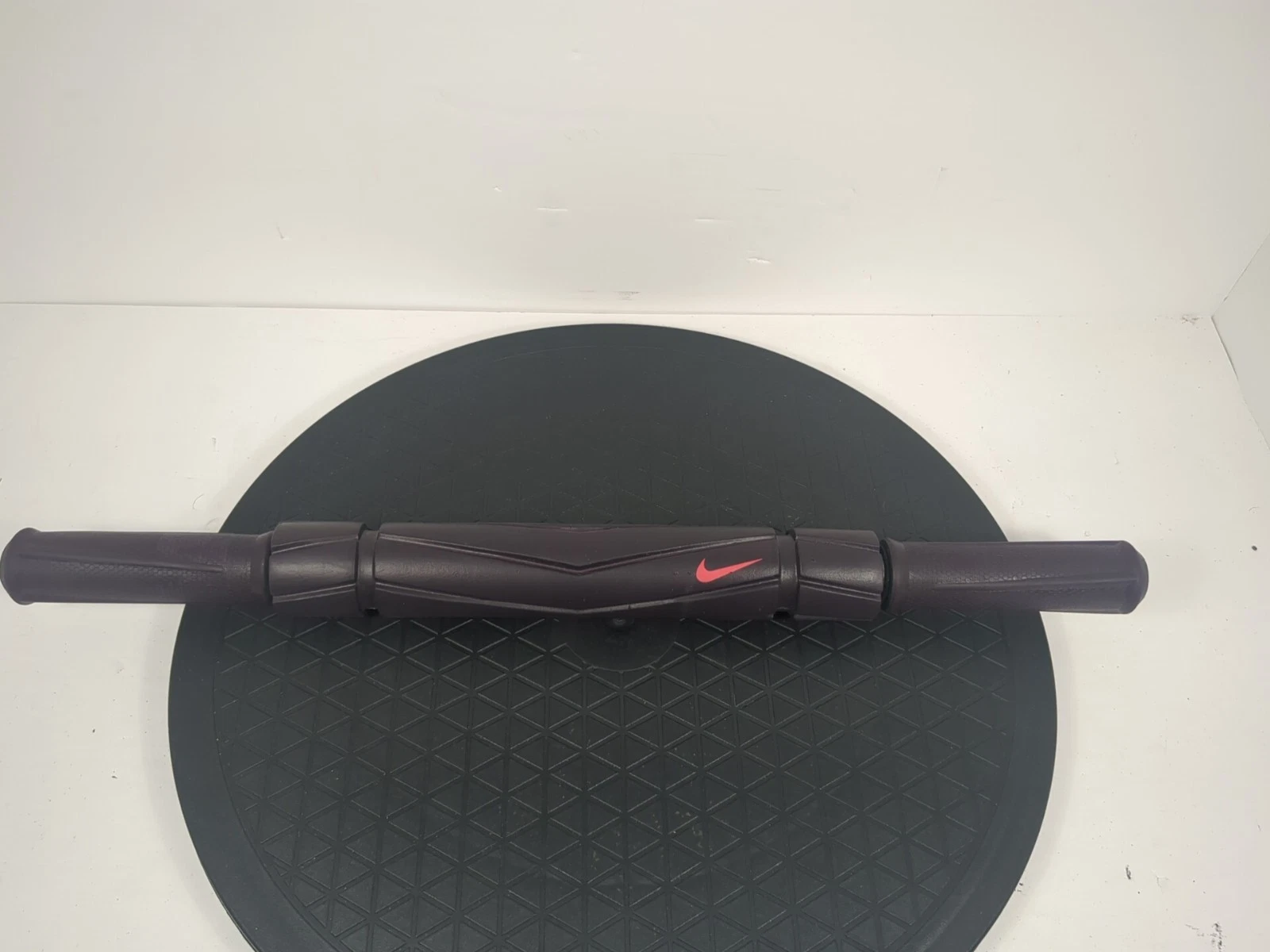 Nike Foam Roller Bar For Sports Massage Yoga And Runners - Maroon 20"
Opens in a new window or tab