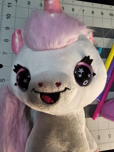 Airbrush Plus Stuffed Animal Unicorn - Picture 2 of 5