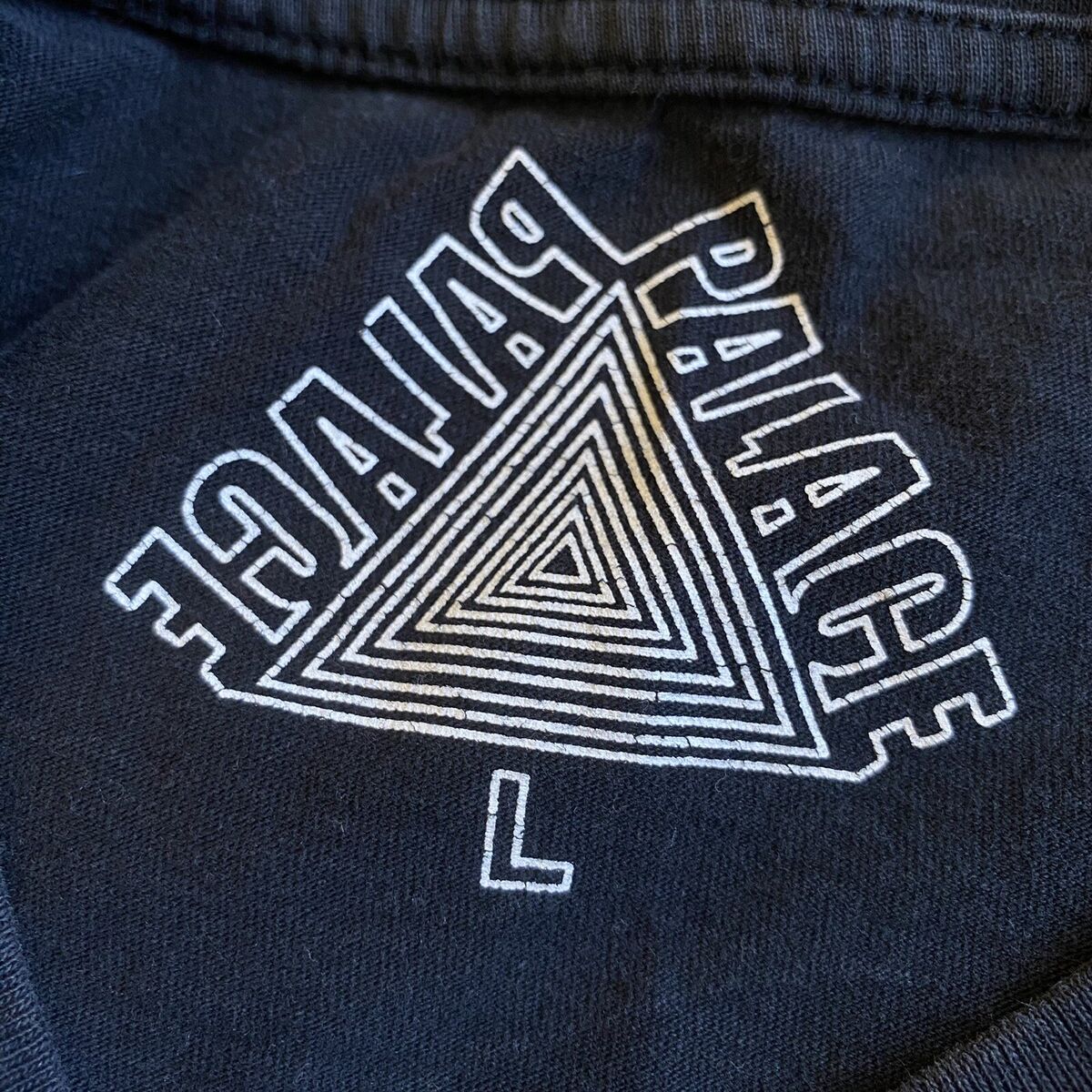 RARE Palace Tri-Ferg Head Shirt Skate Skateboard Streetwear RARE Palace Tri-Ferg Head Shirt Skate Skateboard Streetwear