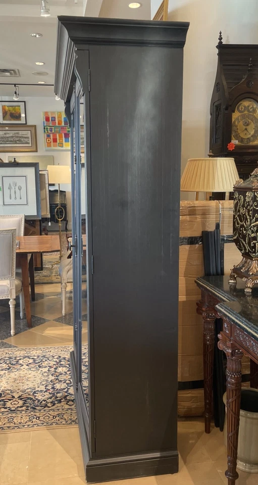 Витринный шкаф Howard Miller Clawson - Изображение 3 из 4