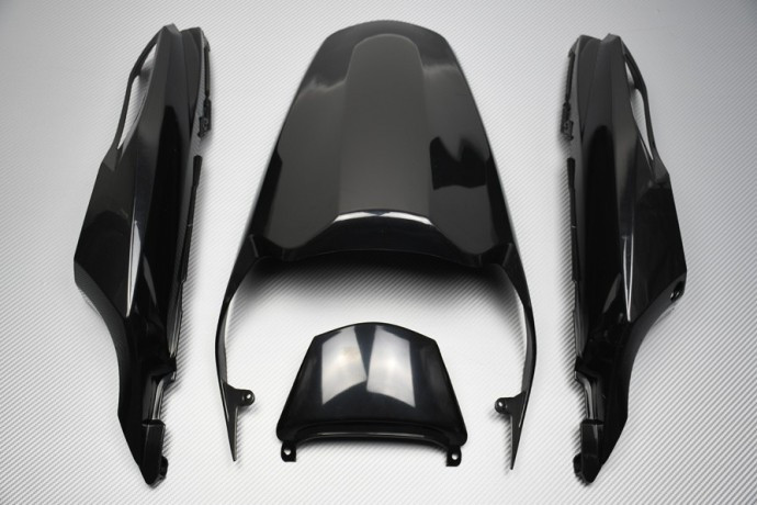 Carénage arrière brut et feu fumé pour Kawasaki ZZR 1400