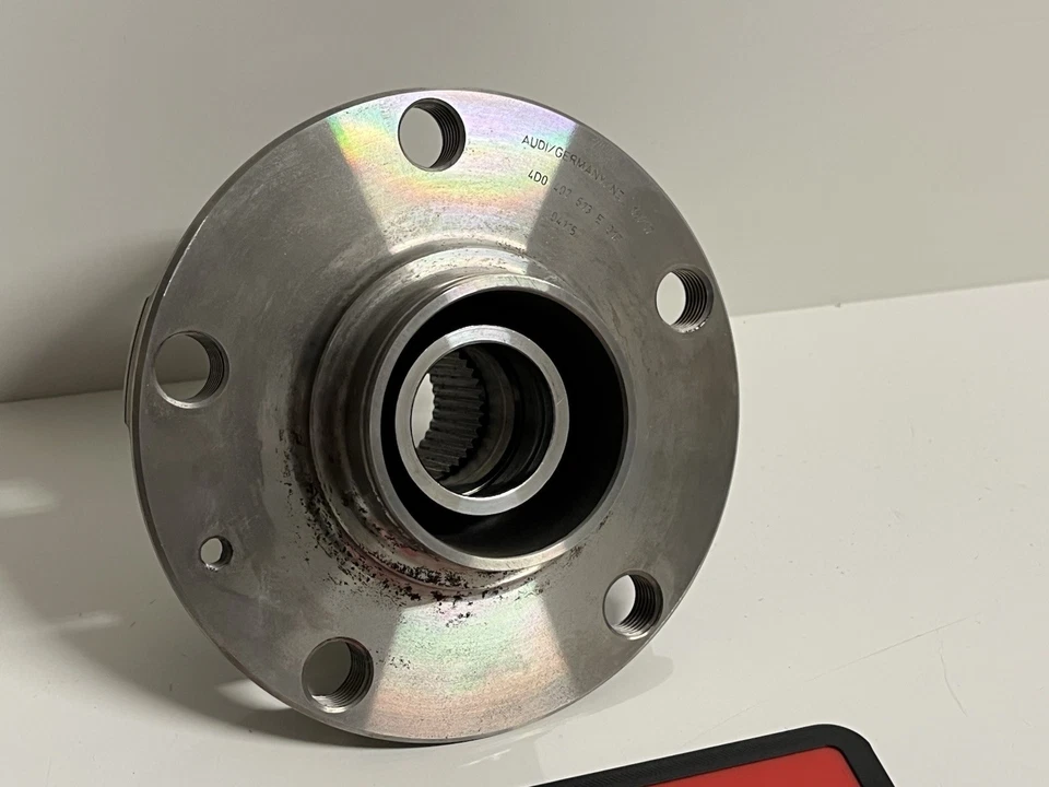 Conjunto de cojinete de cubo de rueda OEM Audi C5 S6 4D0407613E Foto 2 de 4