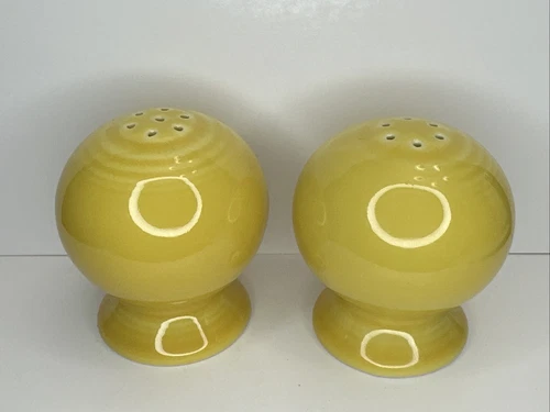 ROUND BALL BULB SALT & PEPPER SHAKERS sunflower yellow FIESTA new
