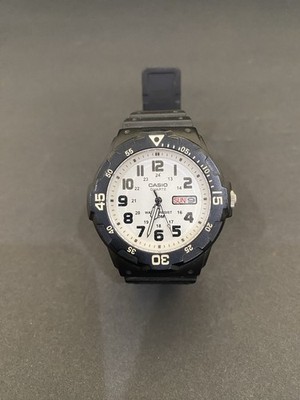 Casio MRW-200H Analog Dive Watch 5125 Quartz 100M Water Resistant White Dial