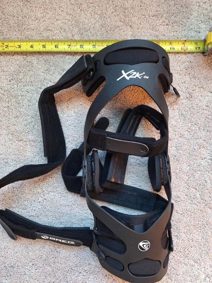 Rodillera con bisagra ajustable Breg X2K OA. Med+ Izquierda - Negro. Nuevo fuera de caja. Foto 3 de 4