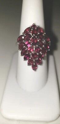 4,67 ctw gemischter Himbeer Rhodolith Ring. Rhodium über Sterlingsilber in einem...
