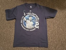 The Captain DEREK JETER No. 2 NEW YORK YANKEES (MED) T-Shirt All-Time Hit Leader