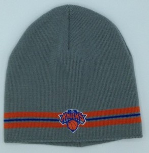 NBA New York Knicks Cuffless Invernale Maglia Cappello Berretto Beanie  Nuovo | eBay