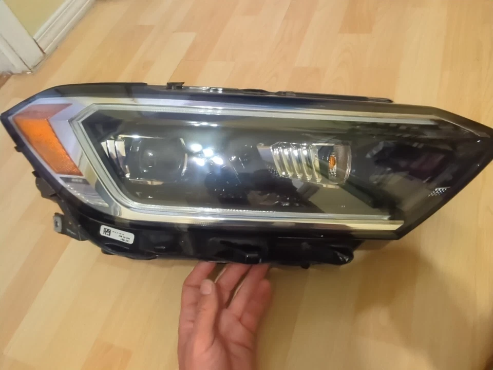 VOLKSWAGEN JETTA GLI 2019 2020 2021 RIGHT HEAD LIGHT LED 17A-941-036-C — 第 2/4 张图片