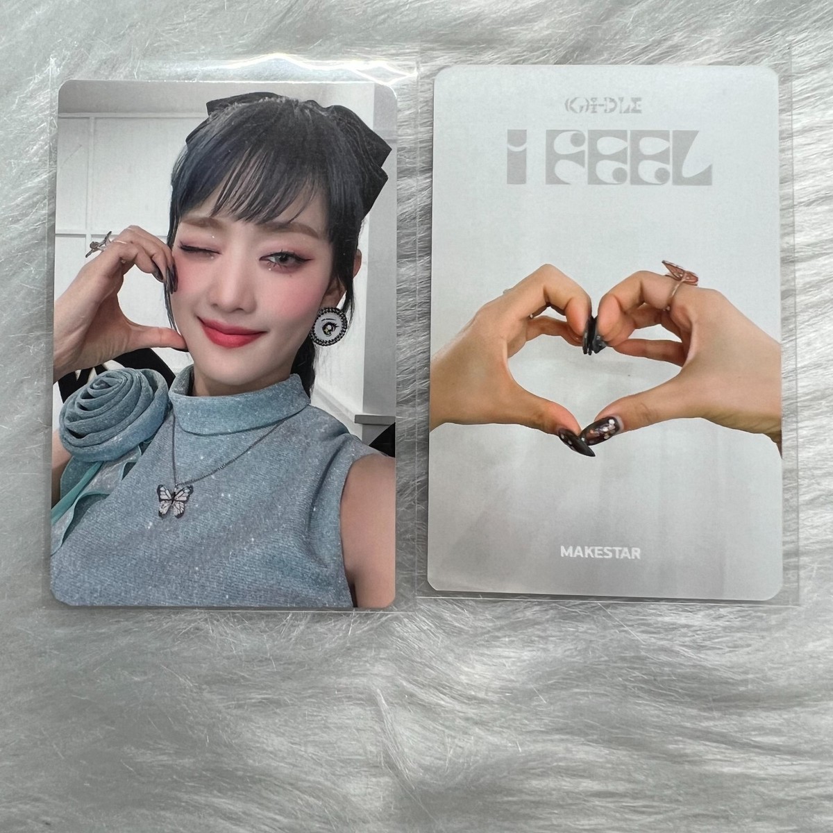 G)I-DLE GIDLE PHOTOCARD OFFICIAL I Feel Red cape Heart polaroid ID
