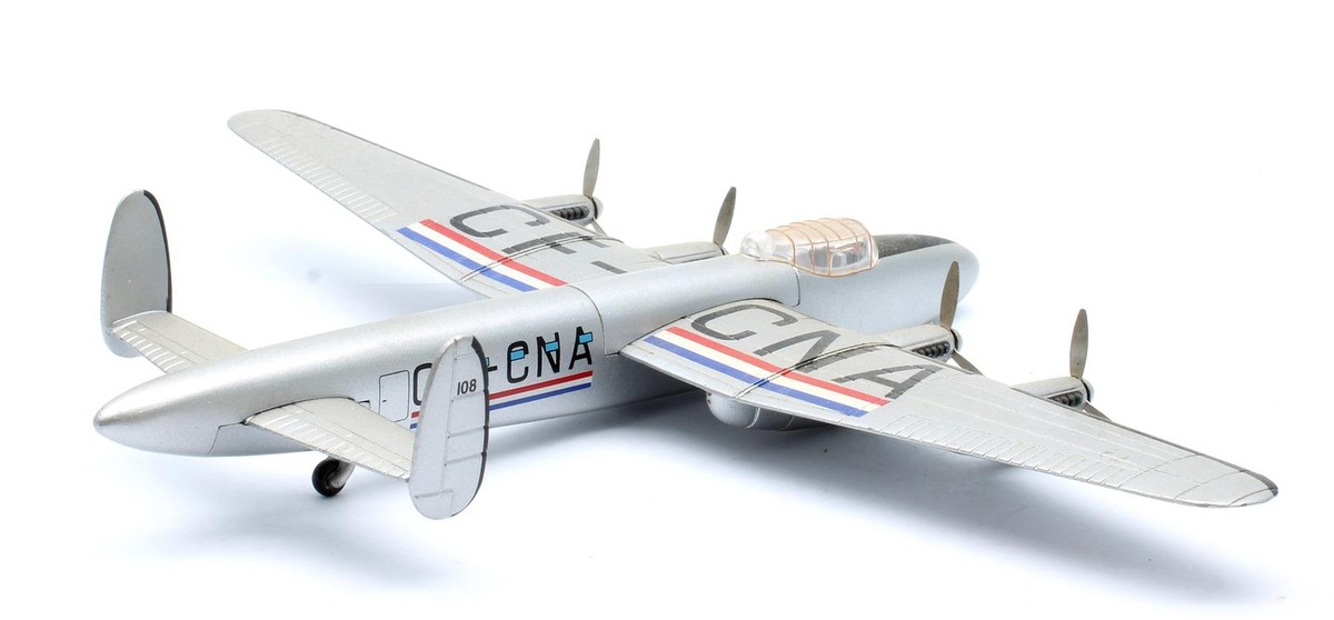 航空機・ヘリコプター Corgi Classics Frontier Airlines 1/144 Amazon.com: for Corgi Flying Aces F/-18 Super Hornet 1/144
